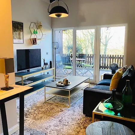 Besotel Erkrath- Schicke Fewo Oder Apartments Zentral Naehe Bahnhof Und Autobahn Im Neandertal Mit Glasfaser Wlan Und Freies Parken Buitenkant foto