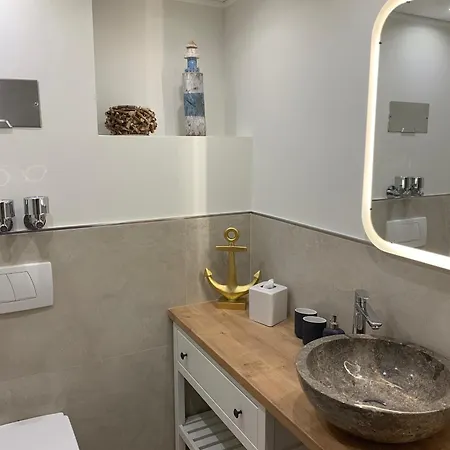 Besotel Erkrath- Schicke Fewo Oder Apartments Zentral Naehe Bahnhof Und Autobahn Im Neandertal Mit Glasfaser Wlan Und Freies Parken Buitenkant foto