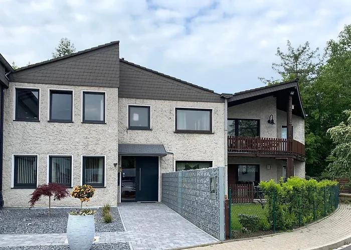 Besotel Erkrath- Schicke Fewo Oder Apartments Zentral Naehe Bahnhof Und Autobahn Im Neandertal Mit Glasfaser Wlan Und Freies Parken