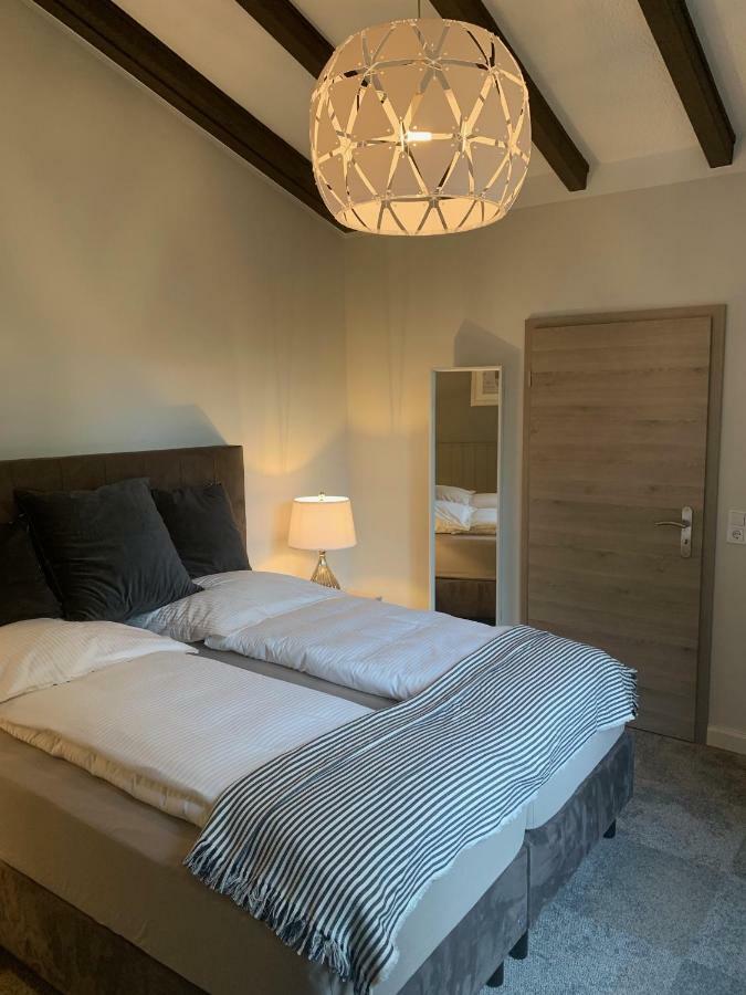 Apartment Besotel Erkrath- Schicke Oder Zentral Naehe Bahnhof Und Autobahn Im Neandertal Mit Glasfaser Wlan Und Freies Parken Erkrath